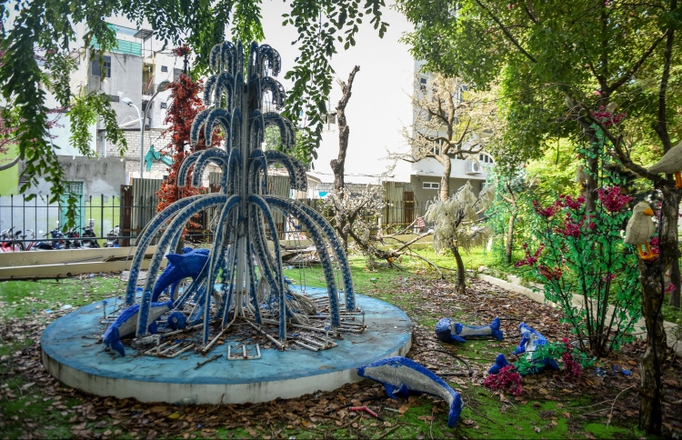 ޕޫލް ތީމް ޕާކު ހަދައިދޭނެ ބަޔަކު އަނެއްކާ ވެސް ހޯދަނީ