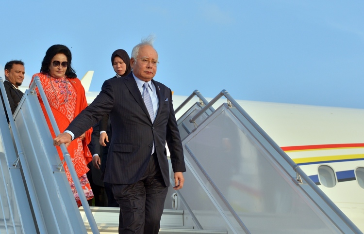 ތަފާތު ދާއިރާތަކުން ގުޅުން ބަދަހިކުރާނަން: ނަޖީބު