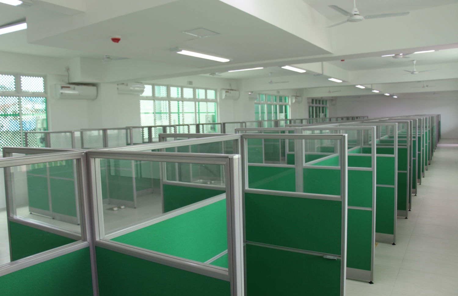 އާ އިމާރާތުގައި ހަދާފައިވާ ސްޓާފް ރޫމް: މިއީ ވެސް އަލަށް ފެންނާނެ ތަފާތެއް