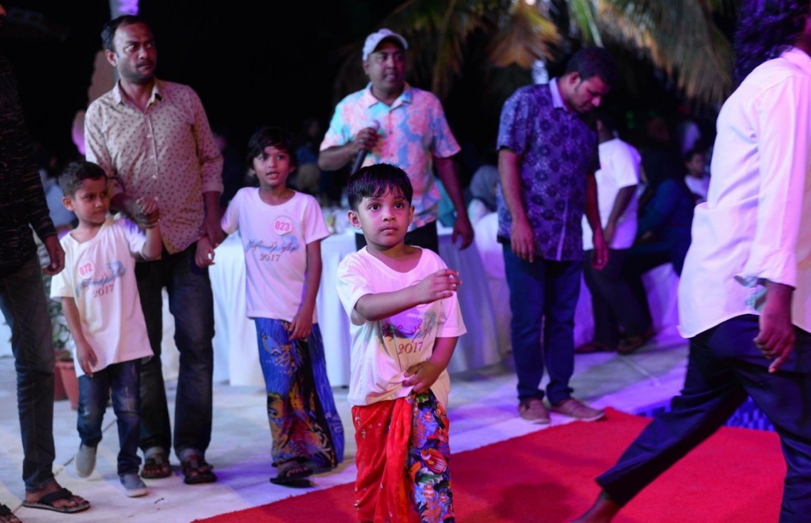 ހުޅުމާލެ: ޖެނުއަރީ 3، 2018- ސޮދަގާތު ފައުންޑޭޝަނުން އިންތިޒާމްކޮށްގެން ބޭއްވި މިދިޔަ އަހަރުގެ ހިތާނީ ފެސްޓިވަލް ނިންމުމުގެ ހަފުލާގެ ތެރެއިން.---ފޮޓޯ: އެމްޑީއޭ