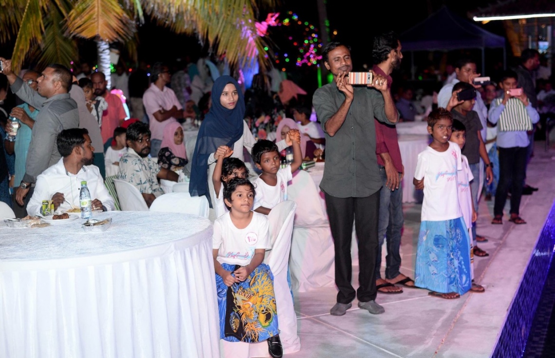 ހުޅުމާލެ: ޖެނުއަރީ 3، 2018- ސޮދަގާތު ފައުންޑޭޝަނުން އިންތިޒާމްކޮށްގެން ބޭއްވި މިދިޔަ އަހަރުގެ ހިތާނީ ފެސްޓިވަލް ނިންމުމުގެ ހަފުލާގެ ތެރެއިން.---ފޮޓޯ: އެމްޑީއޭ