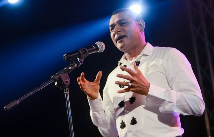 ސިޔާމްގެ ލޯނަކަށް ފައިސާ ދައްކަން ސަރުކާރަށް އަންގައިފި