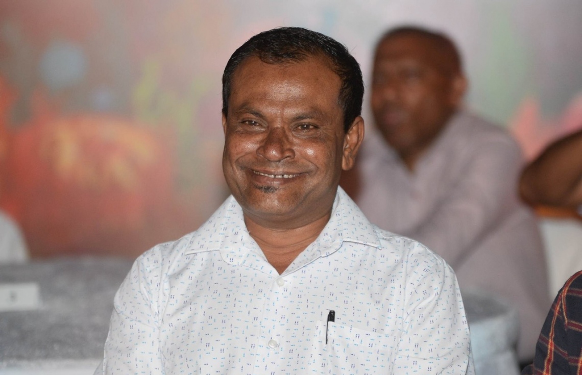 ހުޅުމާލެ: ޖެނުއަރީ 3، 2018- ސޮދަގާތު ފައުންޑޭޝަނުން އިންތިޒާމްކޮށްގެން ބޭއްވި މިދިޔަ އަހަރުގެ ހިތާނީ ފެސްޓިވަލް ނިންމުމުގެ ހަފުލާގައި، އެމްޑީއޭގެ ނައިބު ލީޑަރު، ކުޑަހުވަދޫ ދާއިރާގެ މެމްބަރު އަހުމަދު އާމިރު ބައިވެރިވެވަޑައިގަންނަވަނީ.---ފޮޓޯ: އެމްޑީއޭ