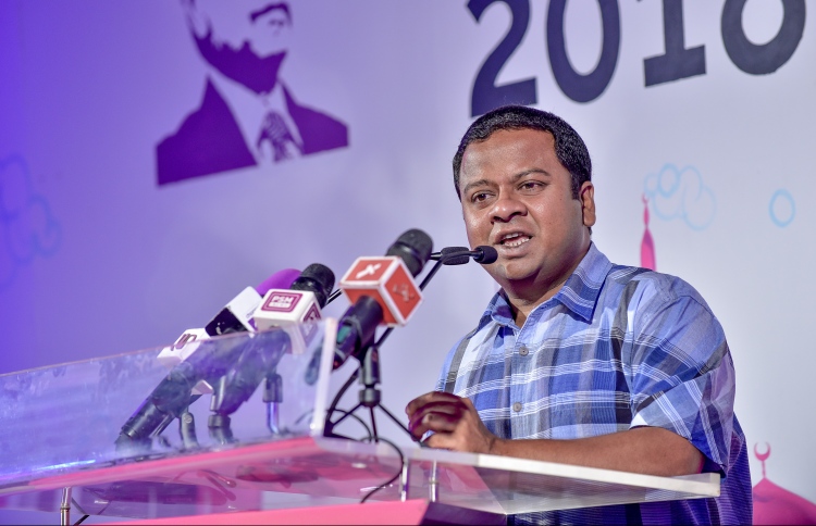 "ޔާމީން މިނިވަންކުރަން 10،000 މީހުން ސޮއިކޮށްފި"