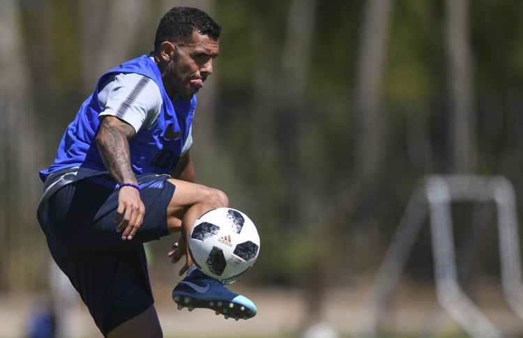 ޓެވޭޒް މިހާރު ބޭނުންވަނީ ވޯލްޑް ކަޕުގެ ޖާގައެއް