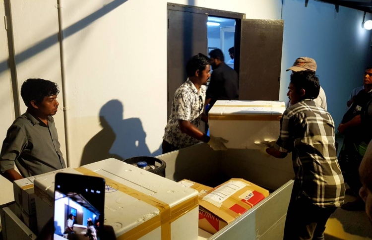 ކަސްޓަމް އޮފިސަރުންގެ ނަންތައް ހާމަކުރި މައްސަލަ ބަލަނީ