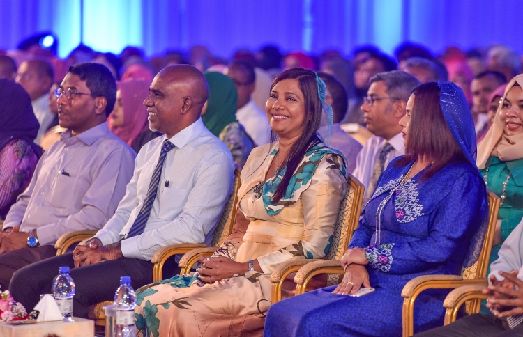 ދަރިވަރުން މަދު ސްކޫލުތަކުގައި ވާޗުއަލްކޮށް ކިޔަވައިދެނީ