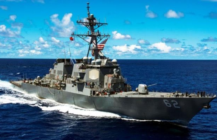 ސައުތު ޗައިނާ ކަނޑަށް އެމެރިކާގެ މަނަވަރެއް ވަދެއްޖެ