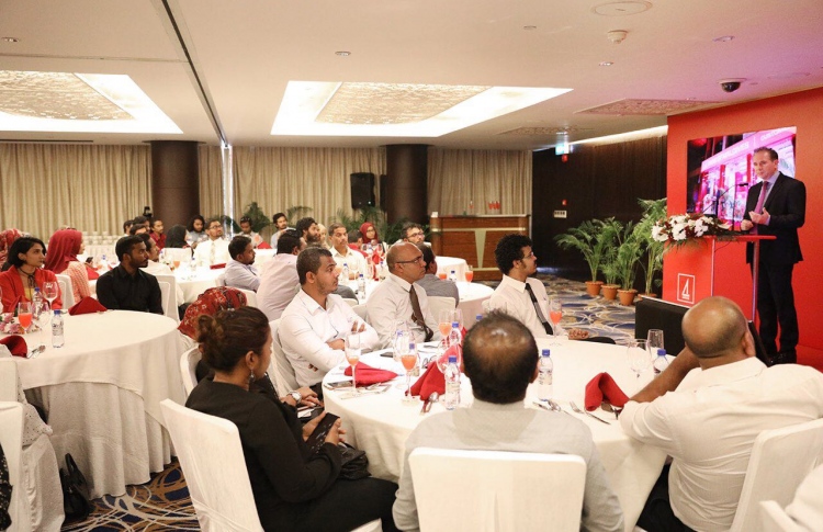 އޭޓީއެމްތަކުން 300 މިލިއަން ޑޮލަރު ނެގި: ބީއެމްއެލް