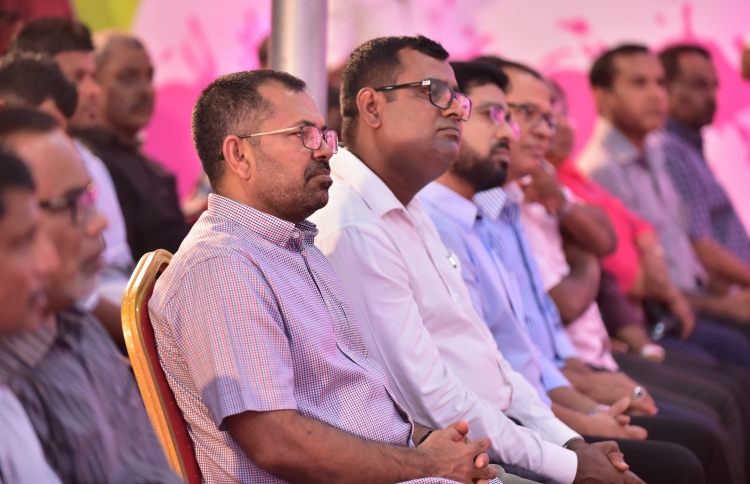 ވިލާ ފަހަތަކުން ނުދަން، ވަކި މީހަކާ ޖައްސައެއް ނުލަން