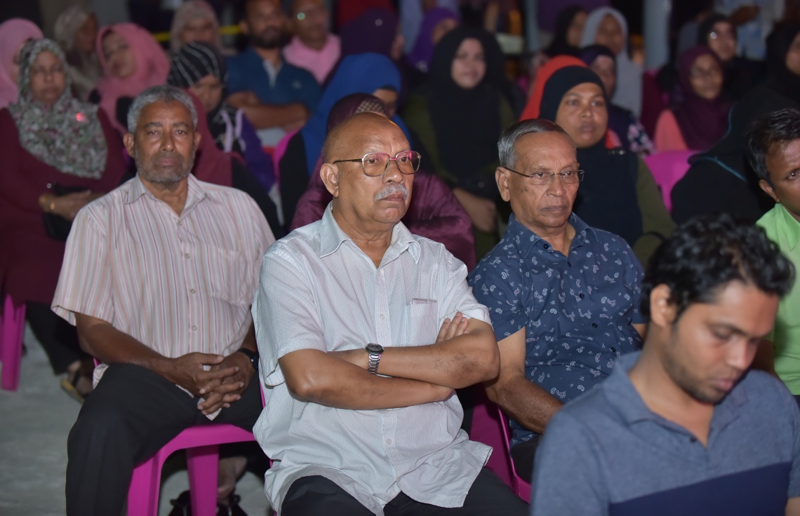 މާލެ: ޖެނުއަރީ 29، 2018- ޕީޕީއެމުން ބޭއްވި ޖަލްސާގައި ބައިވެރިވި ބައެއް މީހުން.---ފޮޓޯ: ނިޝާން އަލީ/މިހާރު