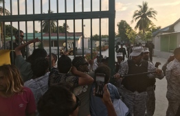 People gathered outside Maafushi Prison. PHOTO/MIHAARU