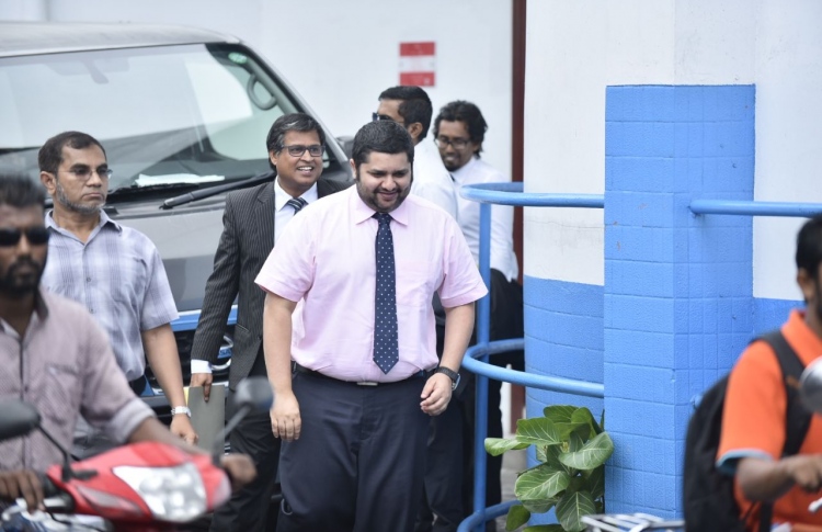 "މެމްބަރުންގެ މައްސަލަ ހިނގަނީ ސިޔާސީ މަގްސަދެއްގައި"