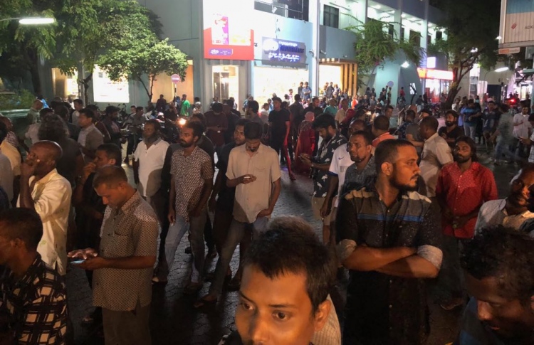 ހުކުރުދުވަހުގެ ހަރަކާތާ ދެކޮޅަށް އިންޒާރު ދީފި