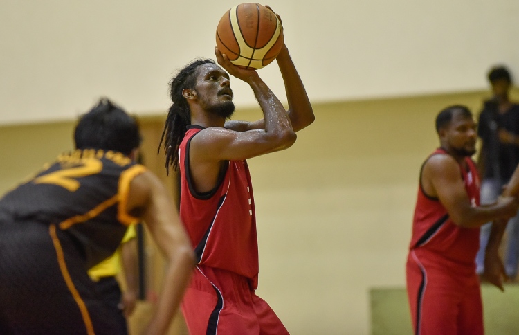 ޗިކާއި ޓީރެކްސް އިން ބާސްކެޓުގެ ރެކޯޑެއް ގާއިމްކޮށްފި