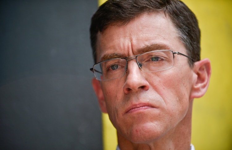 ކޯޓުތަކުން އުސޫލުން ބޭރުން ކަންކުރާކަމުގެ ޝަކުވާ ބޮޑު