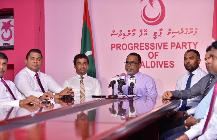 ކޮންމެ ރާޅެއް ނެގިޔަސް ތިބީ ވިސްނައިގެން:އަބްދުއްރަހީމް