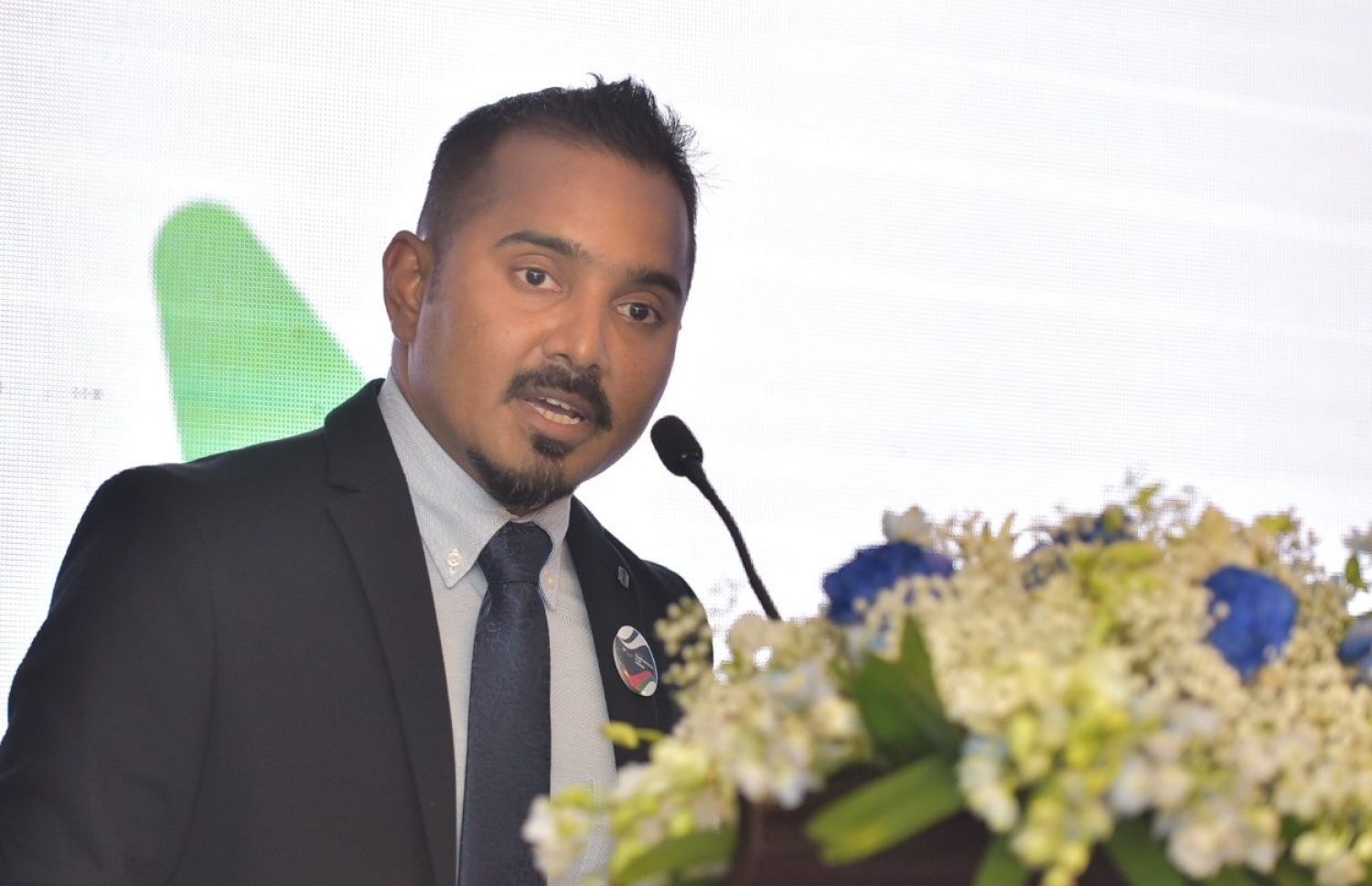 މިއަދުގެ ރަސްމިއްޔާތުގައި އަދުލީ ވާހަކަ ދައްކަވަނީ.-- ފޮޓޯ: މިހާރު/ހުސައިން ވަހީދު