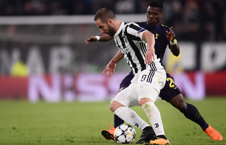 ސިޓީ ކުއާޓާއާ ގާތަށް، ޓޮޓެންހަމަށް ހިތްވަރެއް