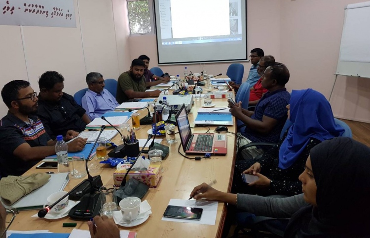 އެޑިޓަރުންގެ ޝަރުތު ބާތިލްކުރަން މަސައްކަތްކުރާނަން