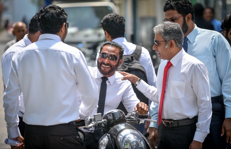 މަޖިލިހުގައި ޖޭޕީން އެމްޑީޕީއާ އަރާ ހަމަކޮށްފި!