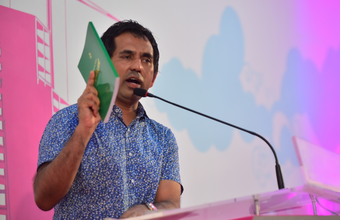 ޕީޕީއެމްގެ "ރުމާލު 2" ގައި ބޭއްވި ޖަލްސާއެއްގައި ކުރީގެ އިކޮނޮމިކް މިނިސްޓަރު މުހައްމަދު ސައީދު ވާހަކަ ދައްކަވަނީ. -- ފޮޓޯ: ހުސެން ވަހީދު /މިހާރު