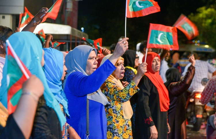 "ދިއްދޫ ކައުންސިލަށް ފުލުހުން ވަނީ ސިޔާސީބޭނުމެއްގައި"