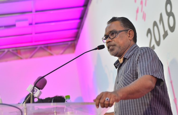 ނިލަންދޫ އެއާޕޯޓު މަޝްރޫއު ހުއްޓުވީ އިދިކޮޅު މީހުން