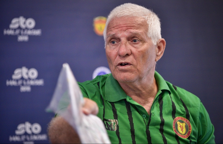 ނިޒާމްބެއާ މެދު ފަހުރުވެރިވޭ: ކިސް