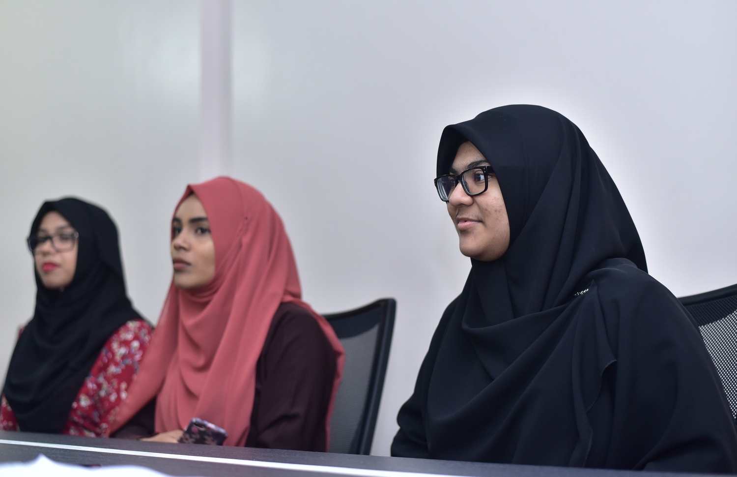 އޭ ލެވެލްގެ އެންމެ މޮޅު ތިން ދަރިވަރުން "މިހާރު"ގައި