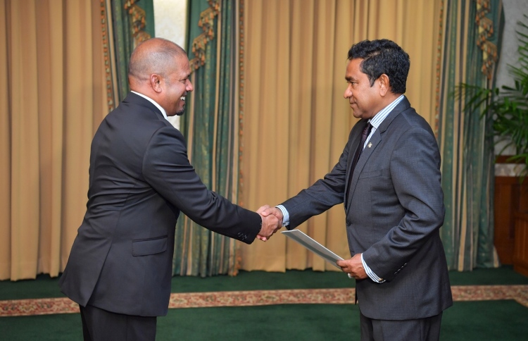 ޝަރީފަކީ ސިޔާސީ ބޭފުޅެއް، މިނިވަނެއް ނުވާނެ: އިދިކޮޅު