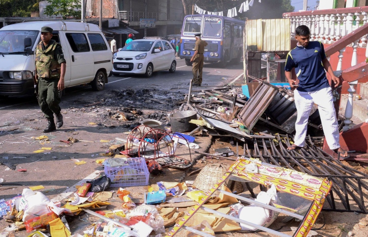 ކެންޑީގައި އުޅޭ ދިވެހިންނަށް ވެސް ބިރުވެރިކަން އެބައޮތް