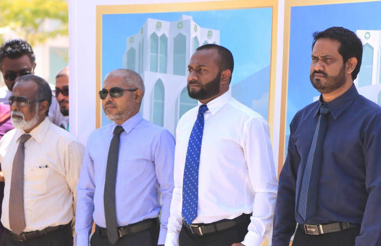 އިސްލާމިކް ޔުނިވާސިޓީގެ ވަގުފް ބިނާގެ ބިންގާ އަޅައިފި