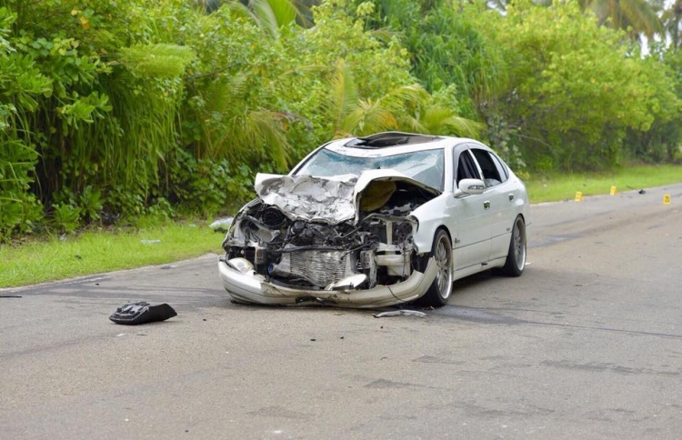 އައްޑޫ އެކްސިޑެންޓްވި ކާރު ދުއްވި މީހާ ހައްޔަރުކޮށްފި