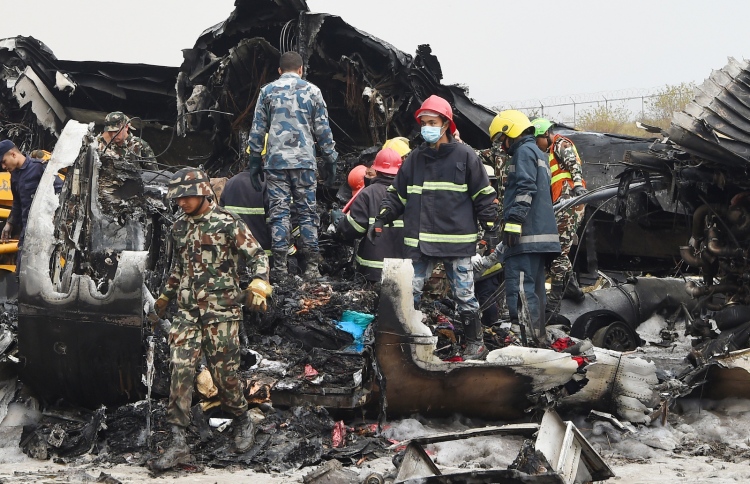 ޒަހަމްވި ދިވެހި ޑޮކްޓަރުގެ މައިބަދައިގައި ރެނދުލާފައި