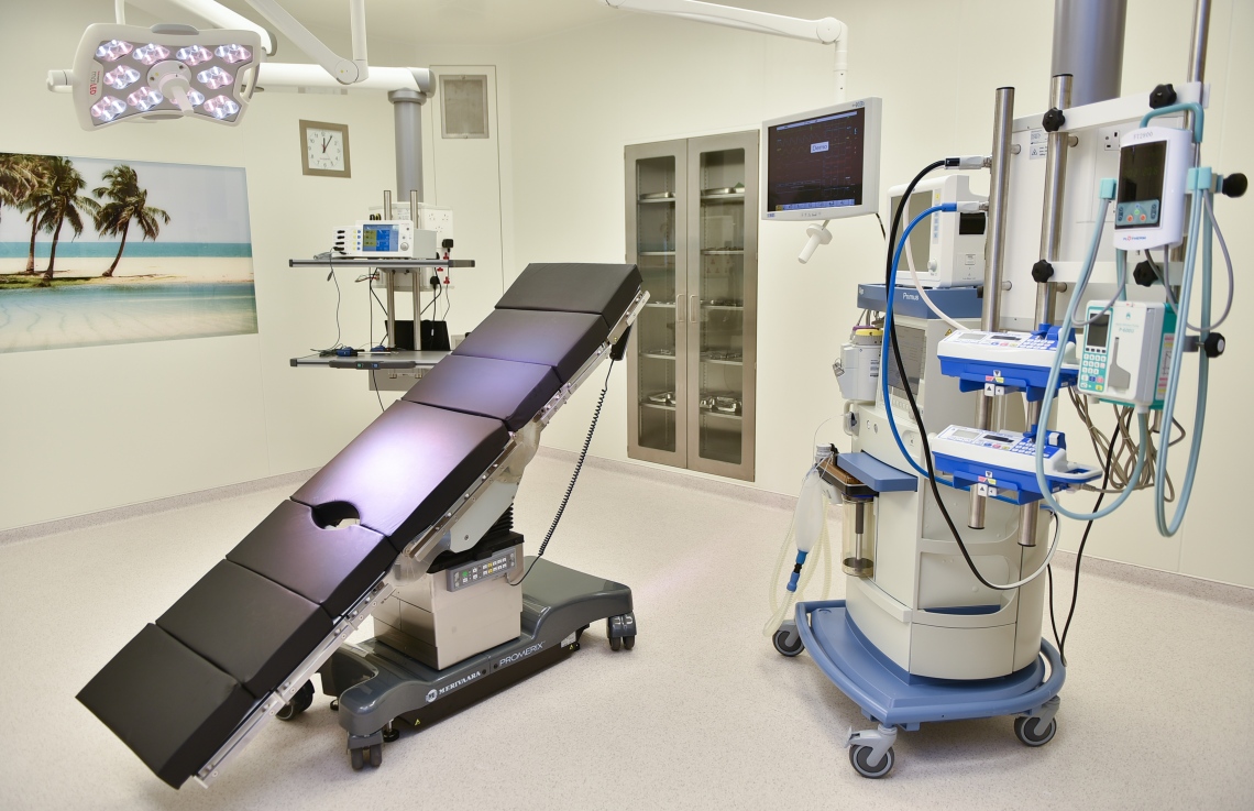 މާލެ: މާޗް 15، 2018- އޭޑީކޭ ހޮސްޕިޓަލްގެ ކެތުލެބާއި އޮޕަރޭޝަންް ތިއޭޓަރު ހިމެނޭ ކޮމްޕްލެކްސް ހުޅުވާފައިވާއިރު، މިތަނުން ހިތުގެ ބަލިތަކަށް އެންމެ ޒަމާނީ ފަރުވާ ދެވޭނެ ކަމަށް އޭޑީކޭ އިން ބުނޭ.---ފޮޓޯ: ހުސެއިން ވަހީދު/މިހާރު