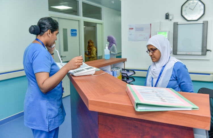 މީހުން މަދުވުމުން އޭޑީކޭ ފްލޫ ކްލިނިކް ބަންދުކުރަނީ