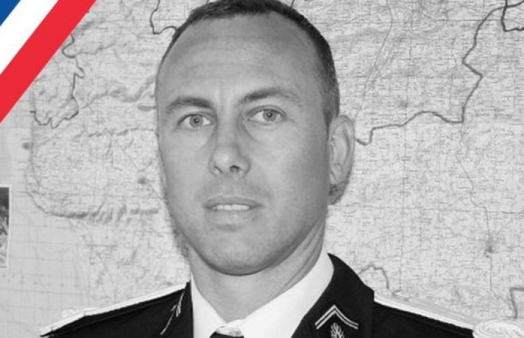 ރަހީނަކު ސަލާމަތްކުރަން ގުރުބާންވި ސިފައިންގެ މީހާ މަރުވެއްޖެ