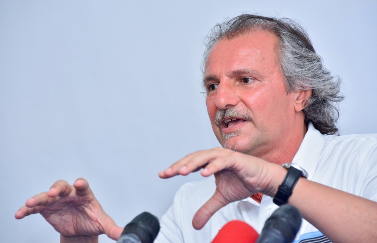 ޕާކިސްތާން މެޗު ކެންސަލްވުމުން ކޯޗު ރުޅިގަދަވެއްޖެ