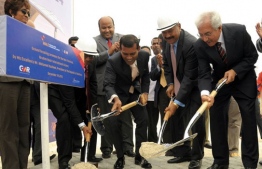 Former President Mohamed Nasheed (C) and officials of India's GMR Group at the ceremony to lay the founding stone of the then Ibrahim Nasir International Airport (now Velana International Airport)'s new terminal. PHOTO: ABDULLAH JAMEEL/MIHAARU
