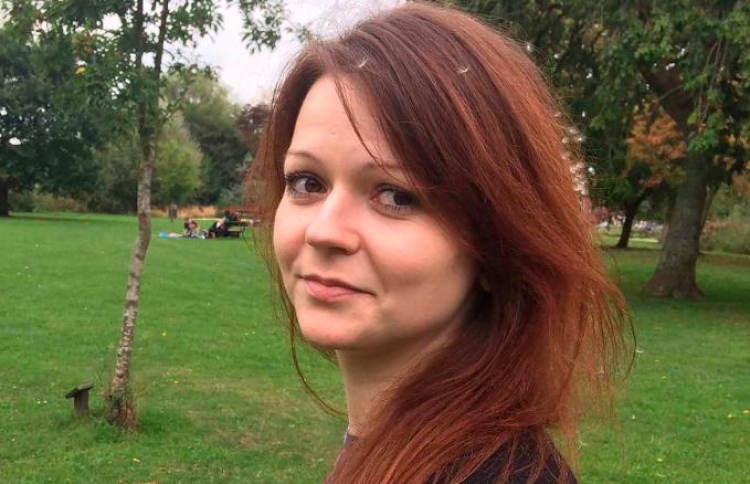 ކުރީގެ ޖާސޫސްގެ ދަރިފުޅު ހޭ އަރާ ވާހަކަ ދައްކަން ފަށައިފި