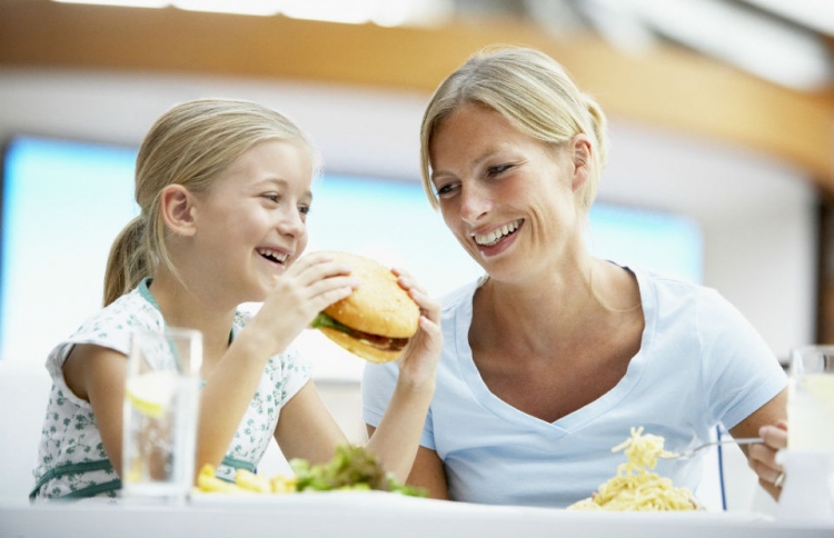 ބޭރުން ކެއުމުގެ އާދައާ ދުރުވާންޖެހޭ