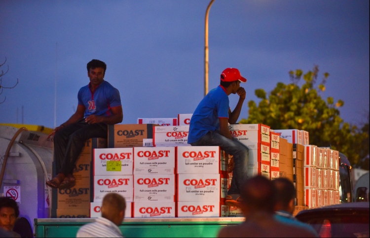 ކުނި އުކާލުމާއި މުދާ އުފުލުން ރޭގަނޑަށް ބަދަލުކުރަނީ