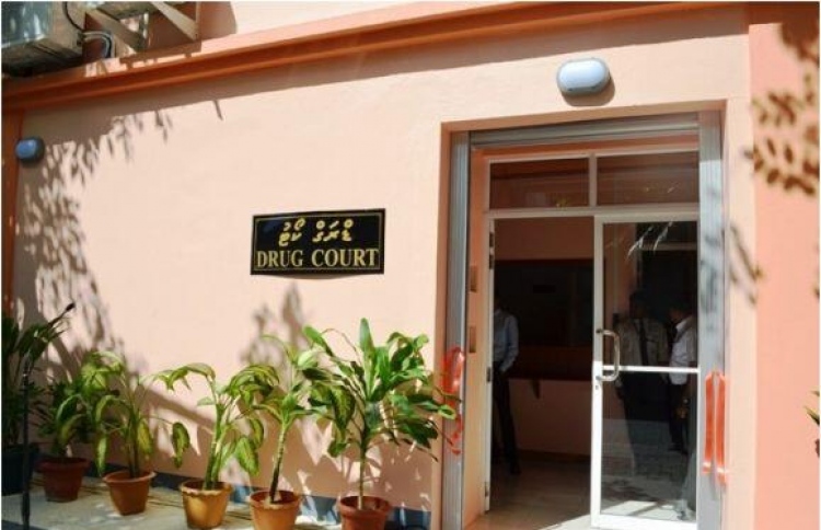 ފަރުވާގައި ހުރެ، ކުށްކުރުމުން އަޅާ ފިޔަވަޅަށް ބަދަލެއް