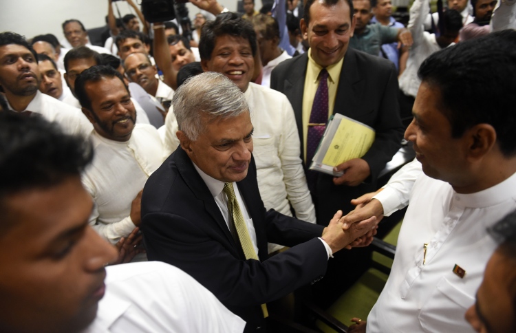 ރަނިލްގެ އިތުބާރު ނެތްކަމަށް ފާހެއް ނުވި