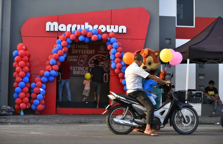 މޭރީބްރައުންގެ ރެސްޓޯރަންޓެއް ހުޅުމާލޭގައި ހުޅުވަނީ