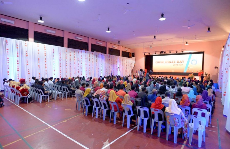 ސީއެޗްއެސްއީގެ ޓީޗަރެއްގެ މައްސަލަ ބަލަނީ