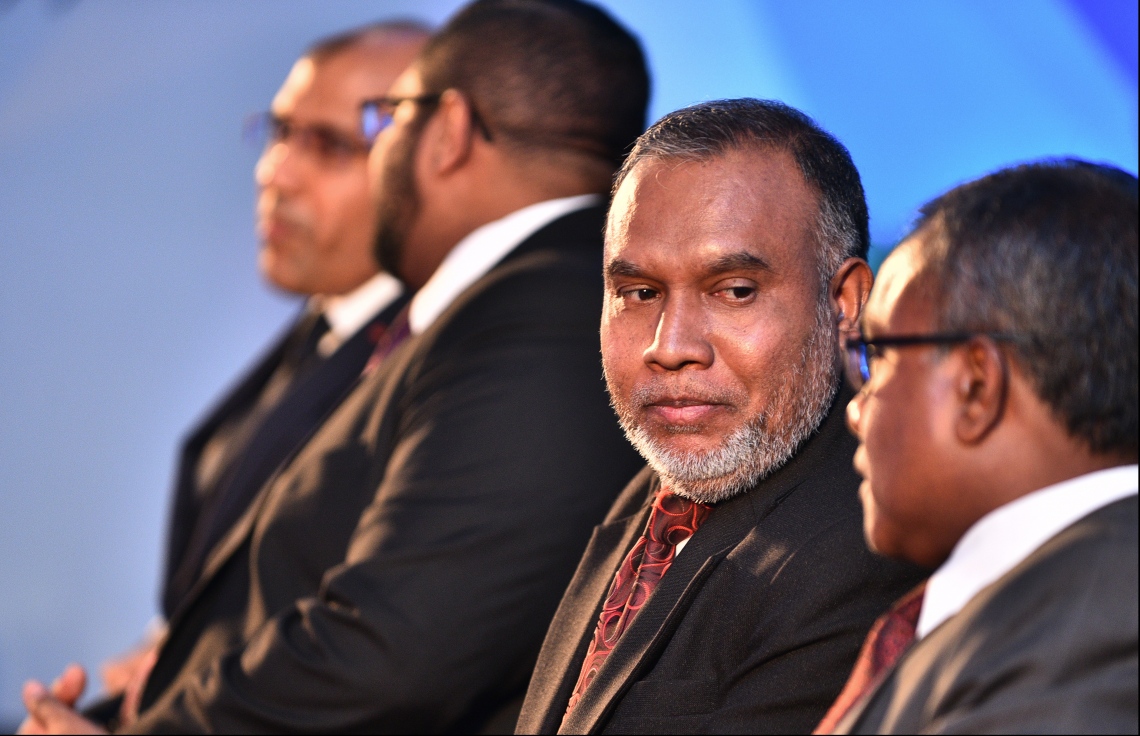 މާލެ: އޭޕްރިލް 8، 2018: ދިވެހިރާއްޖޭގެ ކޯޓުތަކުގައި ވަކާލާތު ކުރުމުގެ ހުއްދަ 175 މީހަކަށް ދިނުމާއި، އެވަކީލުންގެ ހުވާ ލައިދިނުމުގެގޮތުން ދަރުބާރުގޭގައި ބޭއްވި ހާއްސަ ރަސްމިއްޔާތުގެ ތެރެއިން.-- ފޮޓޯ: ހުސައިން ވަހީދު/މިހާރު