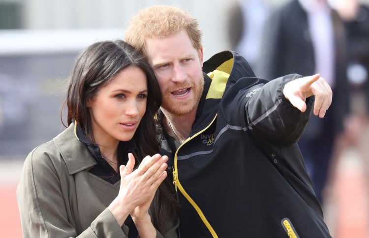 ޕްރިންސް ހެރީ އަށް ފޮނުވާ ހަދިޔާ ޗެރިޓީތަކަށް