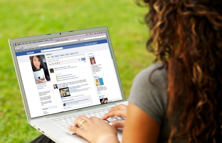 ފޭސްބުކް ދޫކޮށްލުމުން ސްޓްރެސް ކުޑަވާނެ